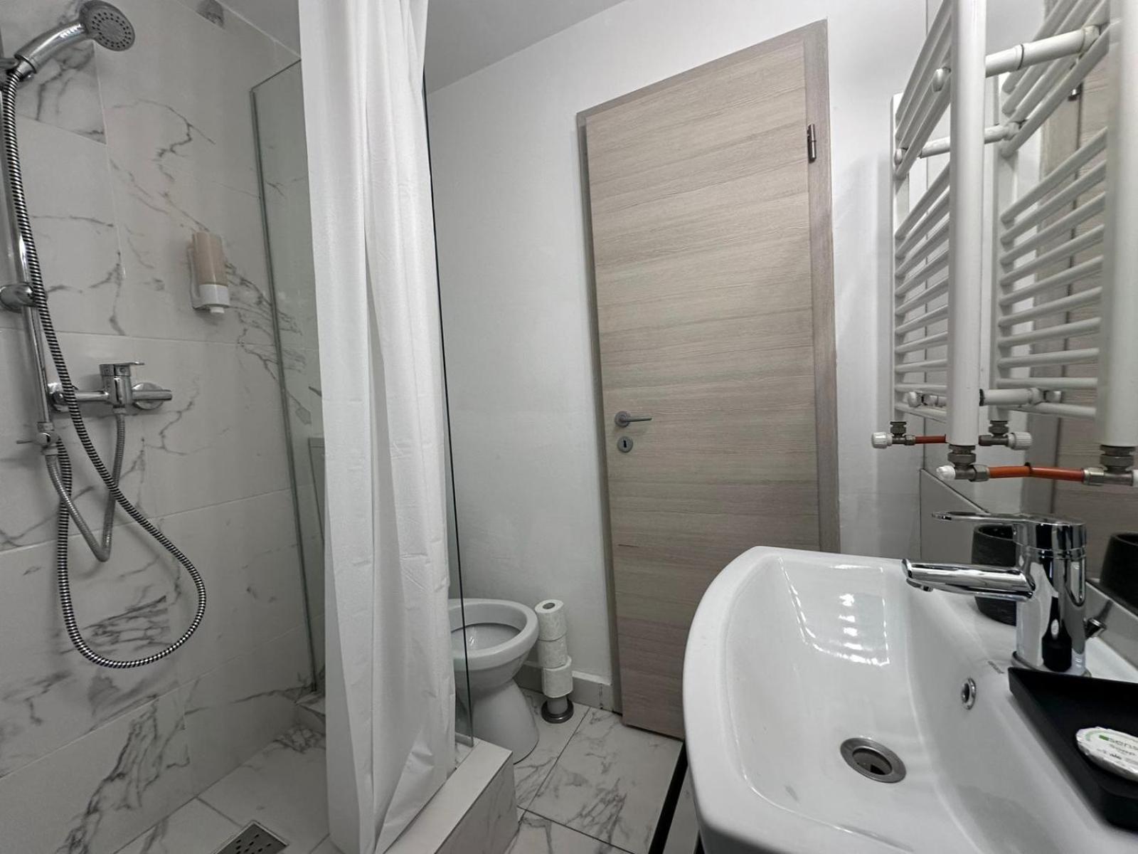 Heights Accommodation City Center Βουκουρέστι Εξωτερικό φωτογραφία